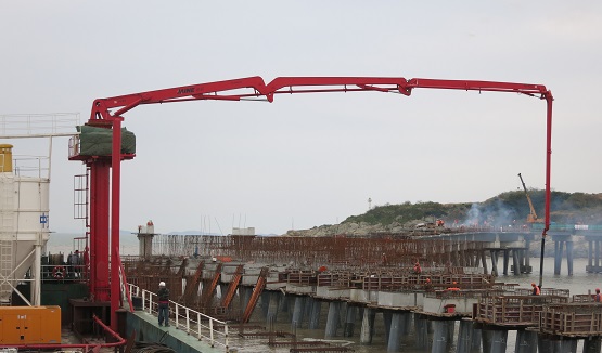 Ship-mounted Concrete Placing Boom