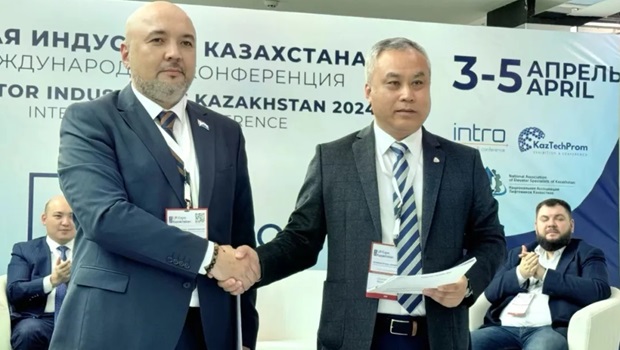China Elevator Association led a delegation to visit Kazakhstan.